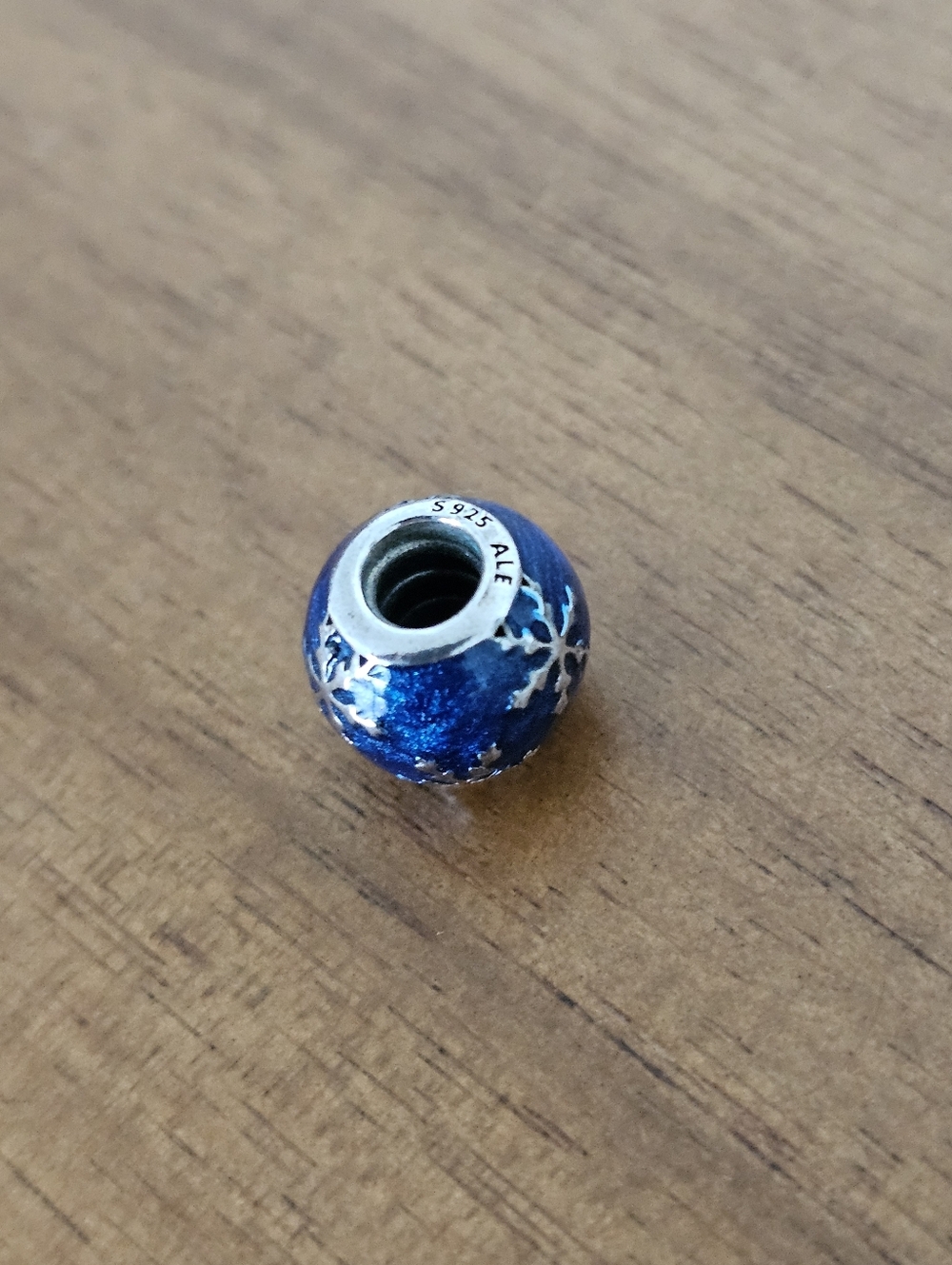 Authentic Pandora sterling silver "Wintry Delight" charm